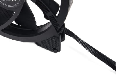 L14 Alphacool Eiszyklon Aurora LUX PRO Digital RGB (140x140x25mm) PHT EOL