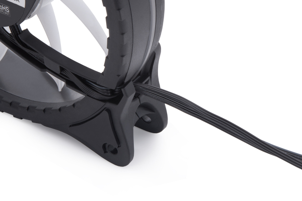L12 Alphacool Rise Aurora 120 mm Lüfter (120x120x25mm)